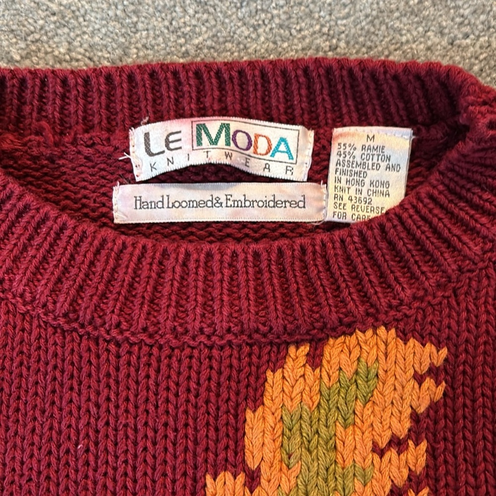 Floral Patterned Crew Neck Sweater - Picture 2 of 6